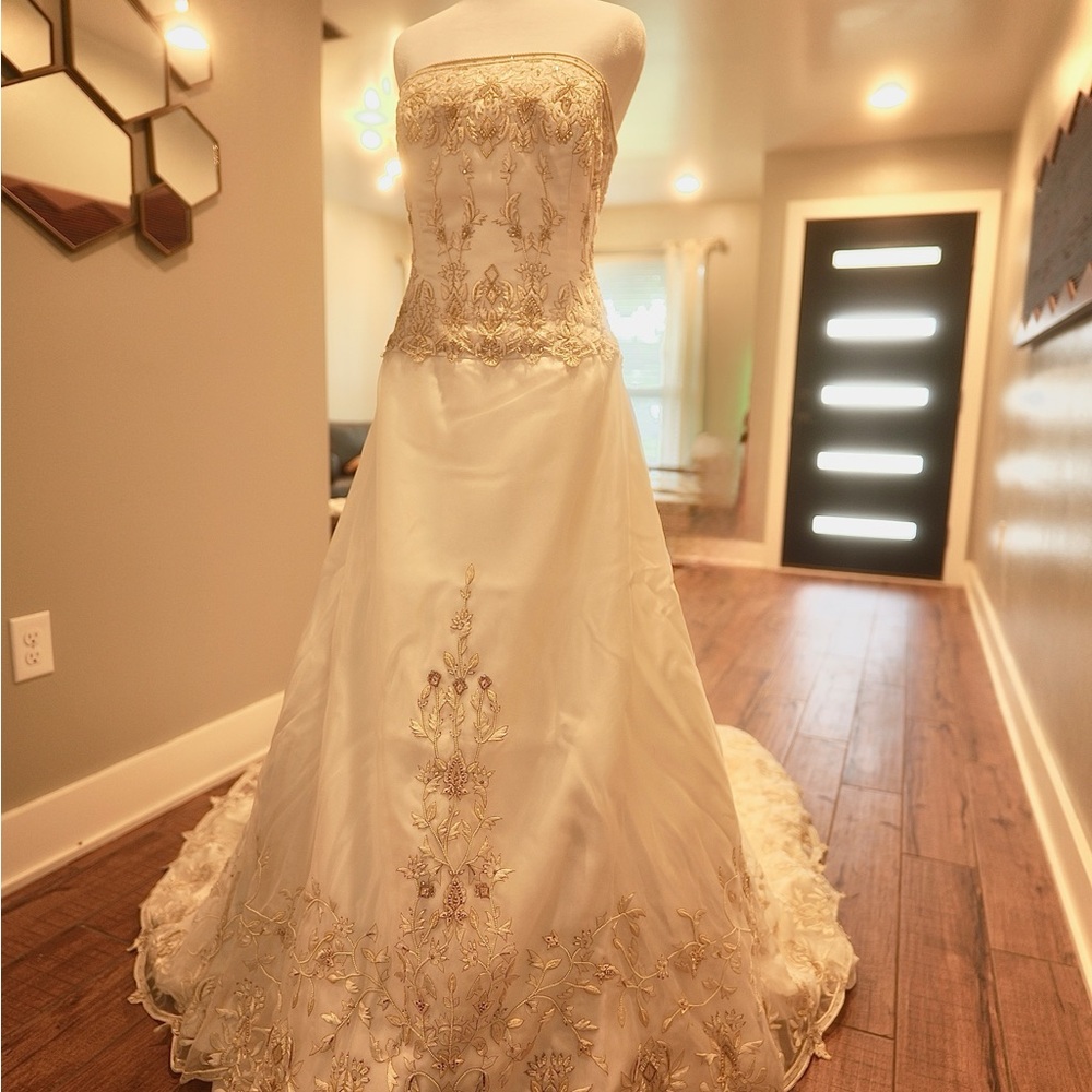 Vintage Lazaro Wedding / Quinceañera Ivory Gown with Gold Embroidery